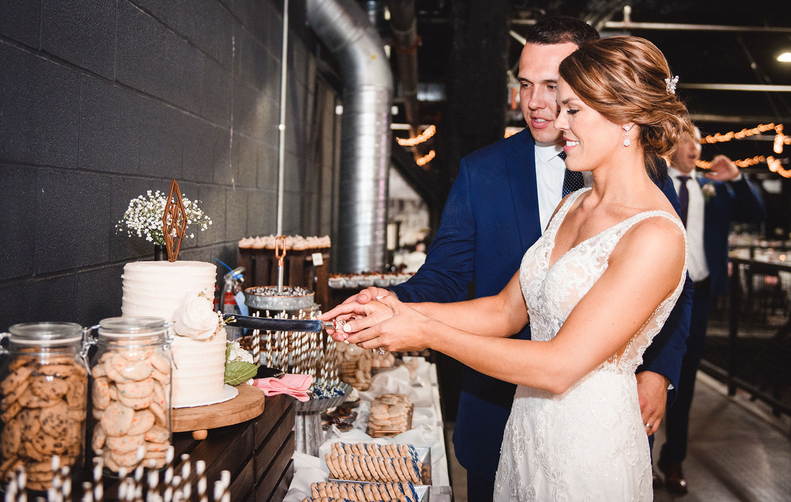 Carolyn-and-Andrew-WNY-Weddings-13